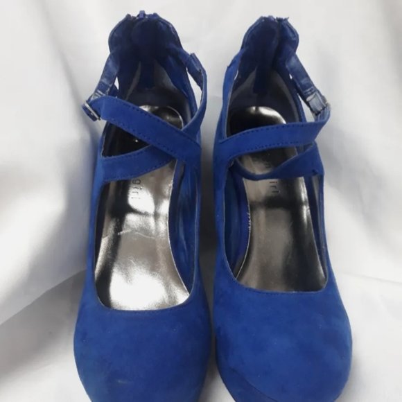 Madden Girl Platform Wedges - Picture 6 of 7